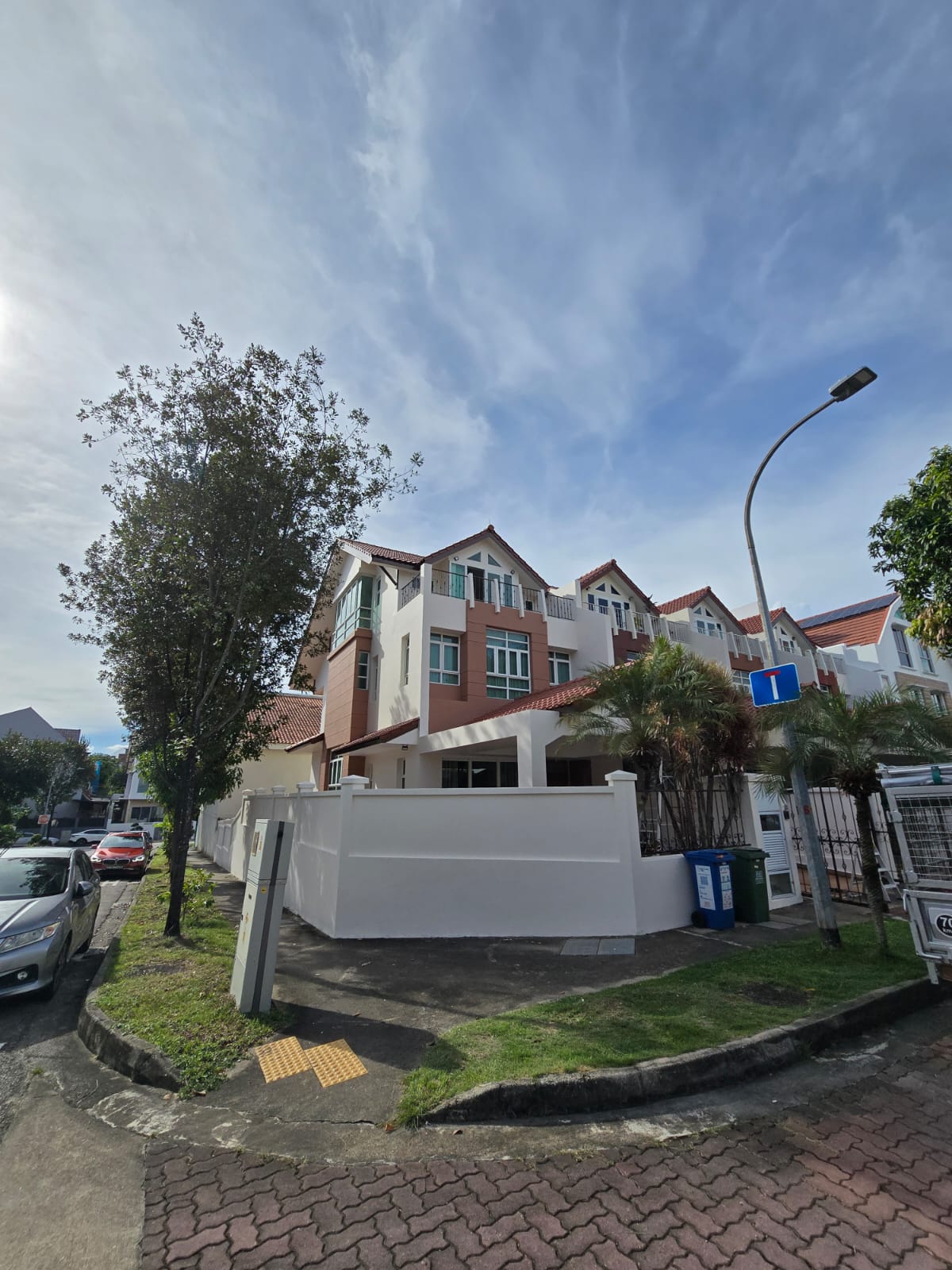 WhatsApp Image 2025-11-22 at 5.49.47 PM (1)